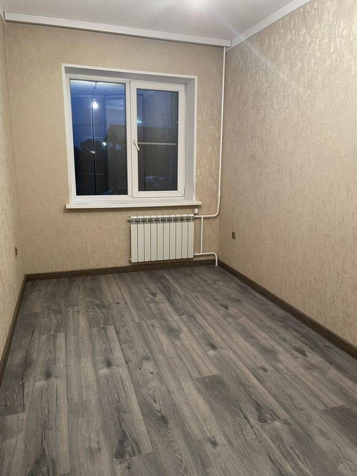 3249030-11