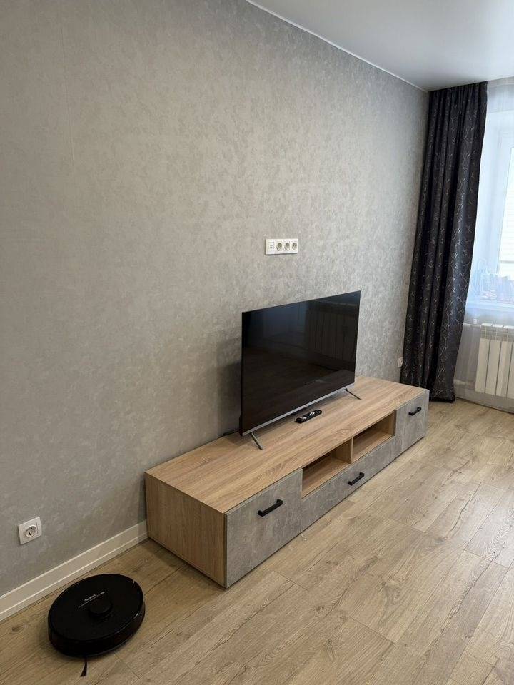 3308272-4