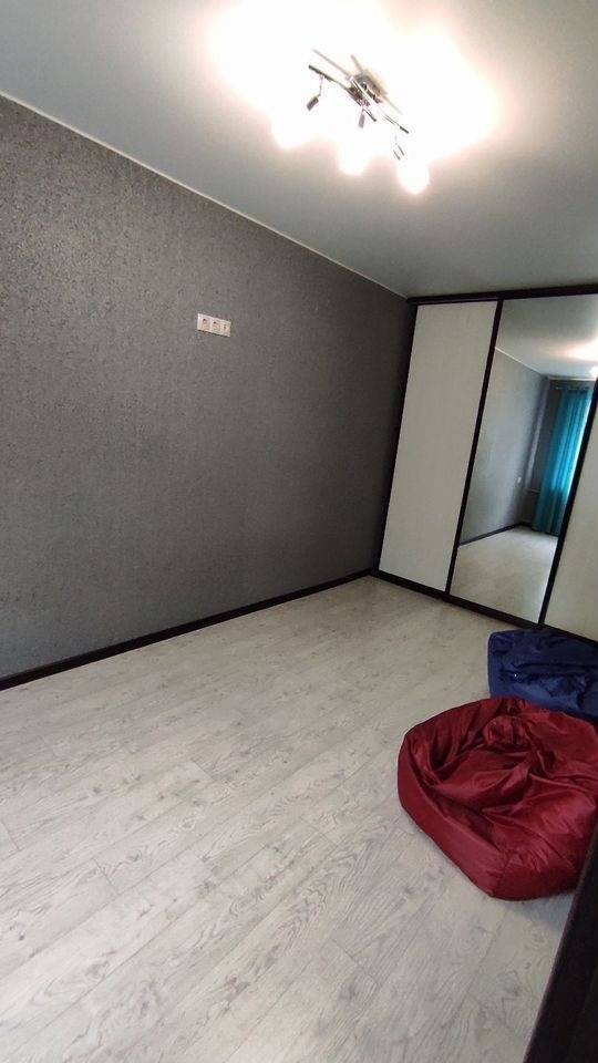 3359774-4