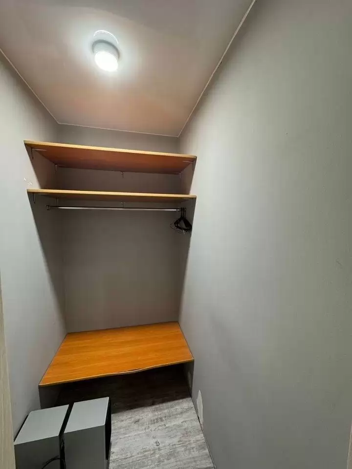 3366623-8