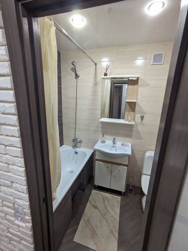 3430614-8