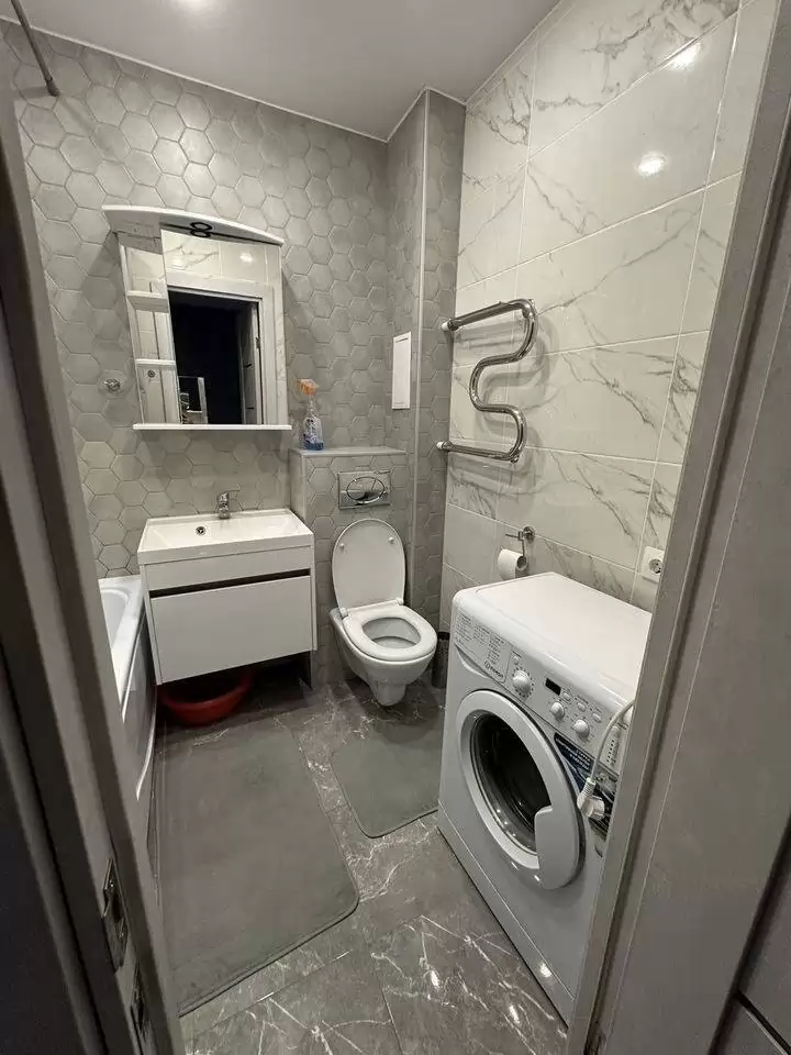 3475986-4