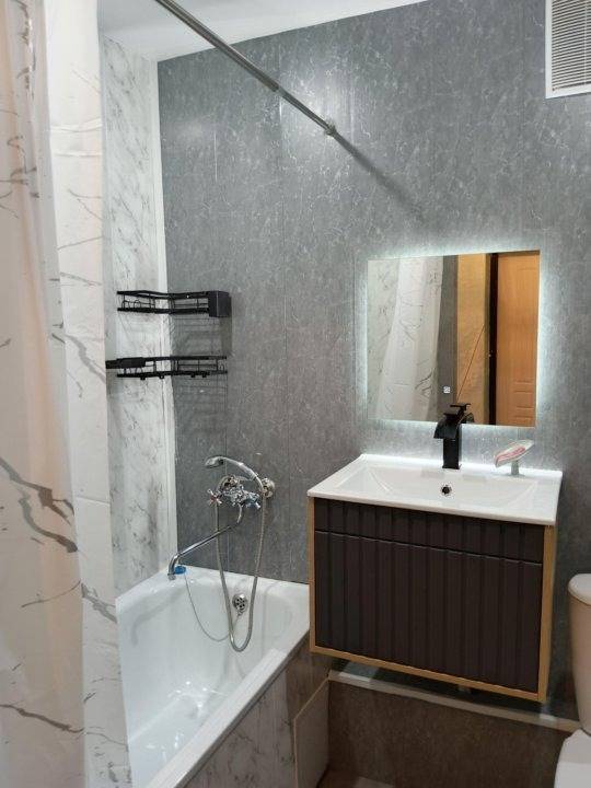 69077d0066be328d71036cb7-2