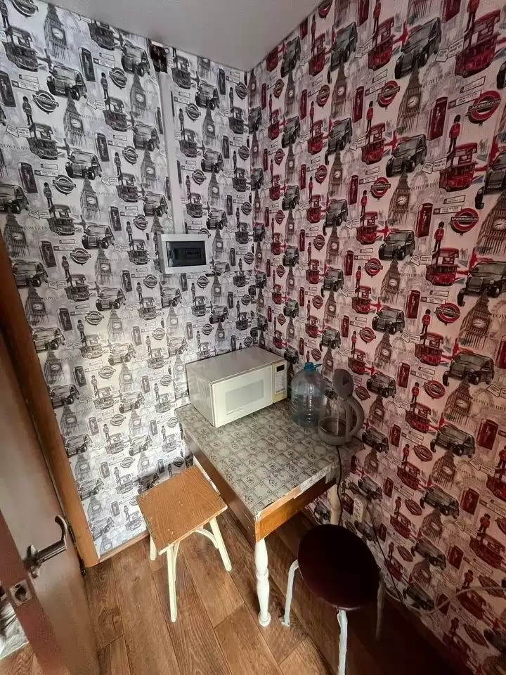 3676992-3