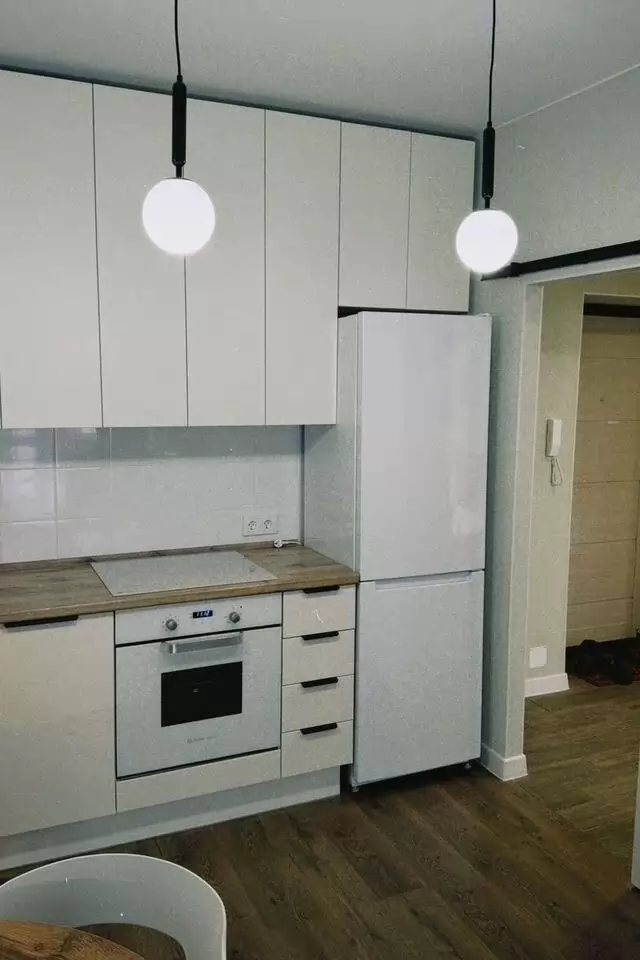 3638629-3