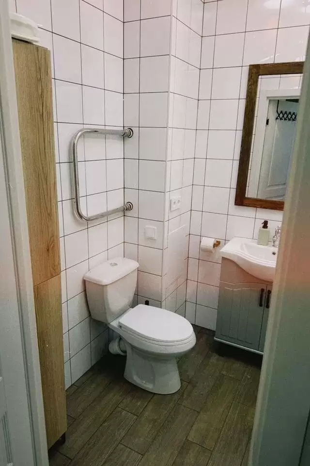 3638629-8
