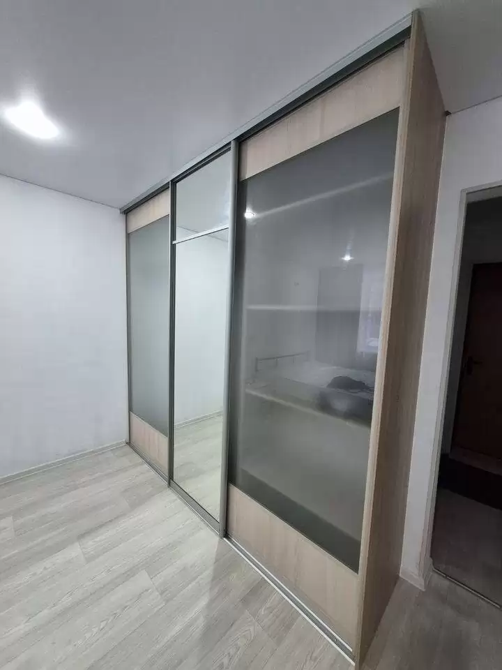 3655695-3
