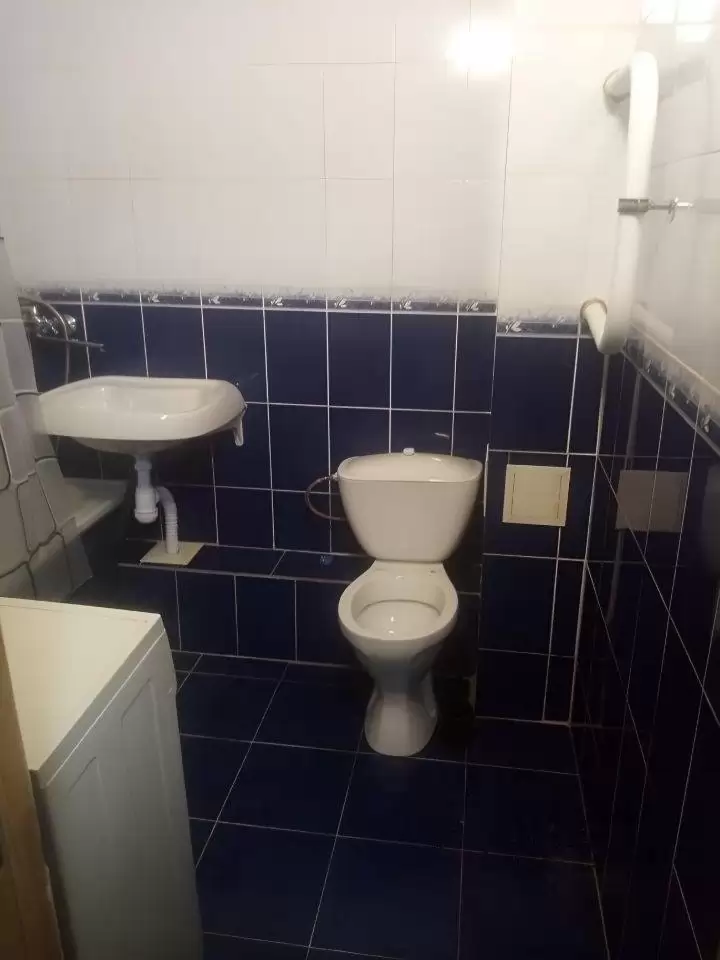3741903-5
