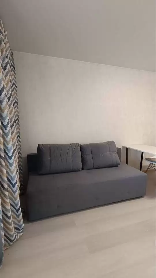 3779925-4
