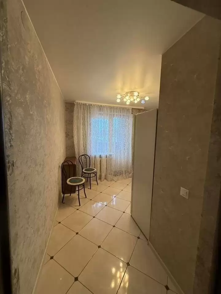 3794919-3