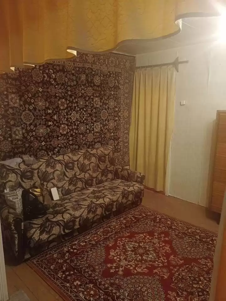 3925597-4
