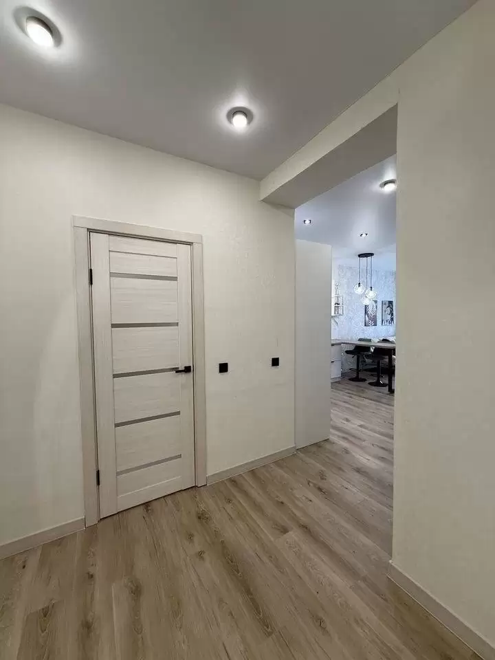3963808-2