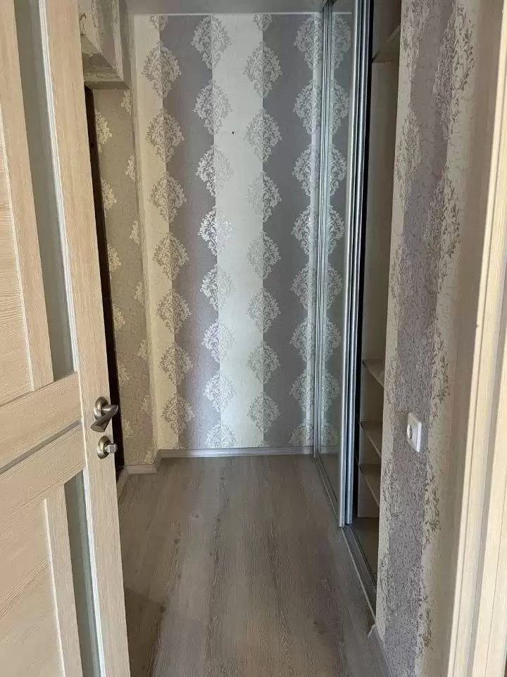 3995132-10