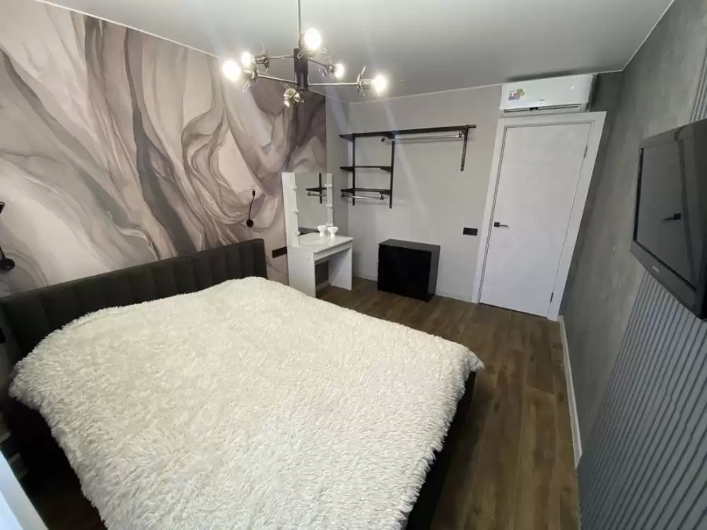 4045525-3