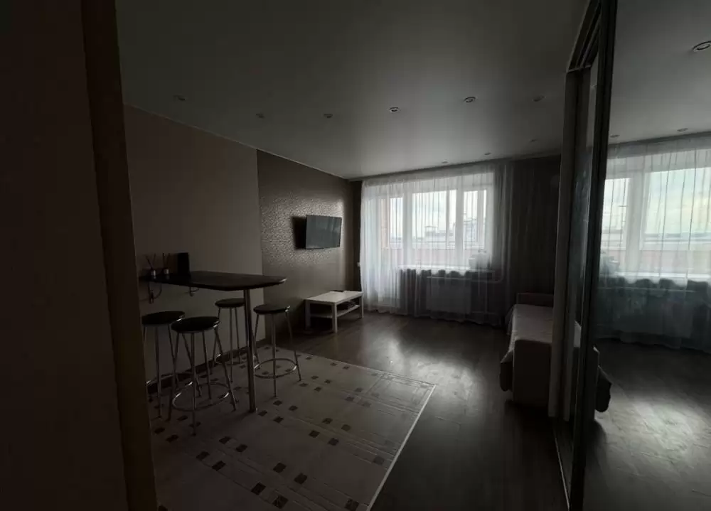 4238832-5