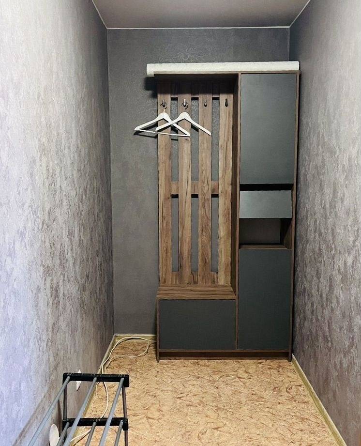 п