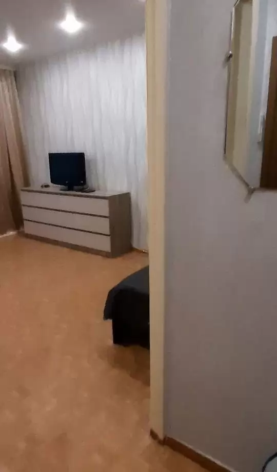 4276807-11