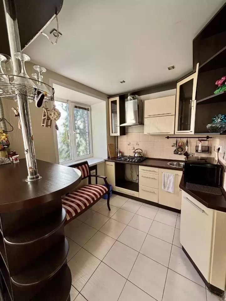 4322579-7