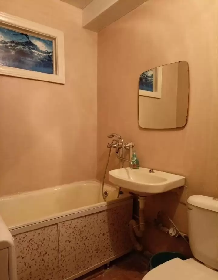 4363774-6