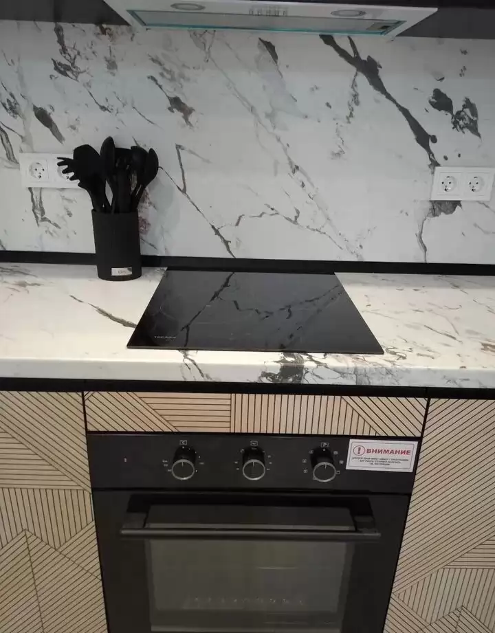 4378927-20