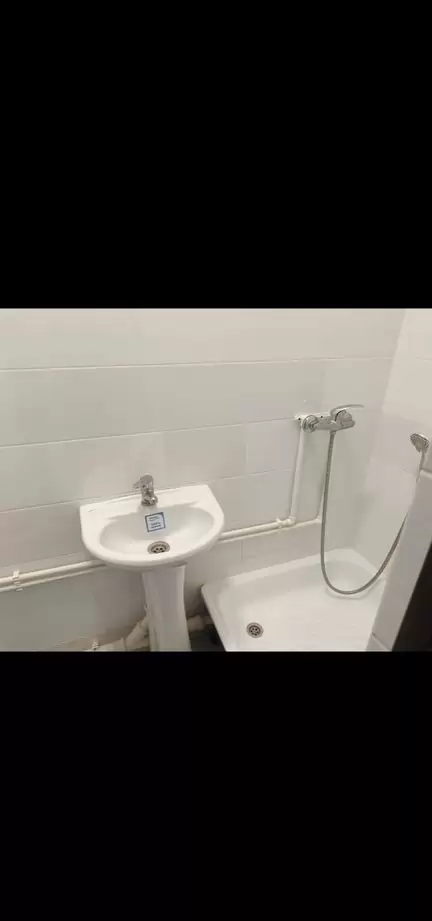 4383176-3