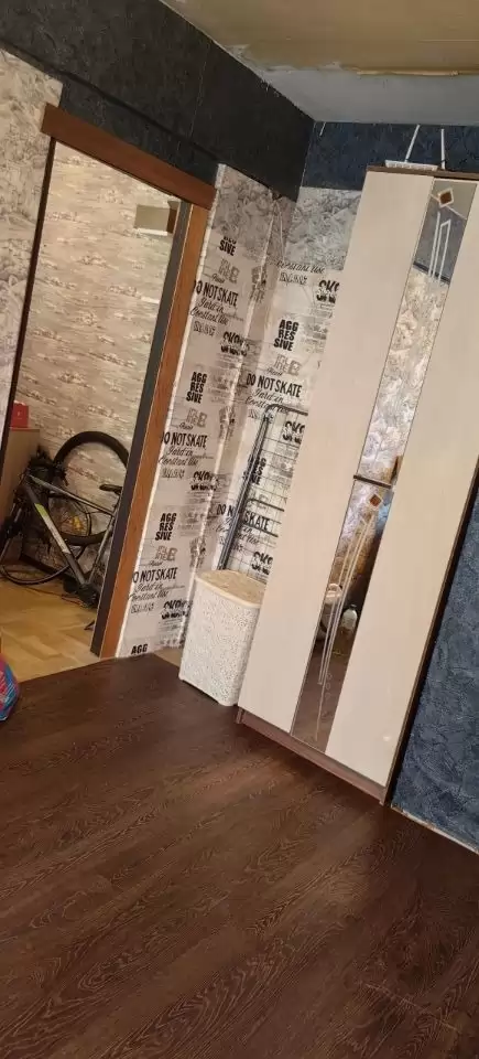 4387866-4