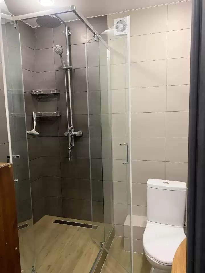 4397788-5