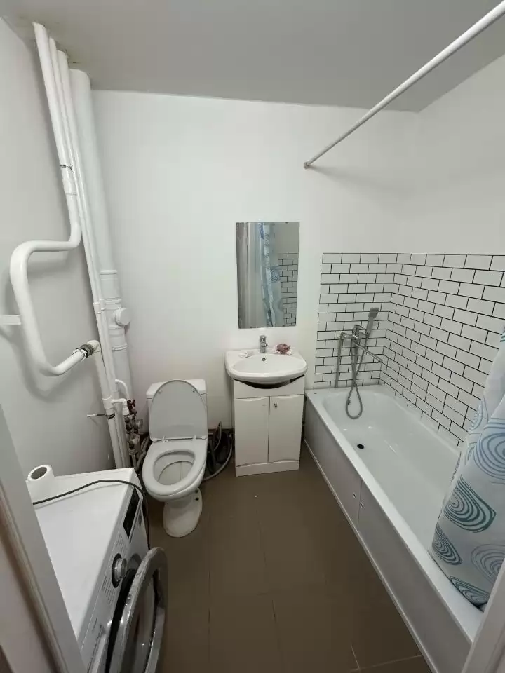 4397826-3