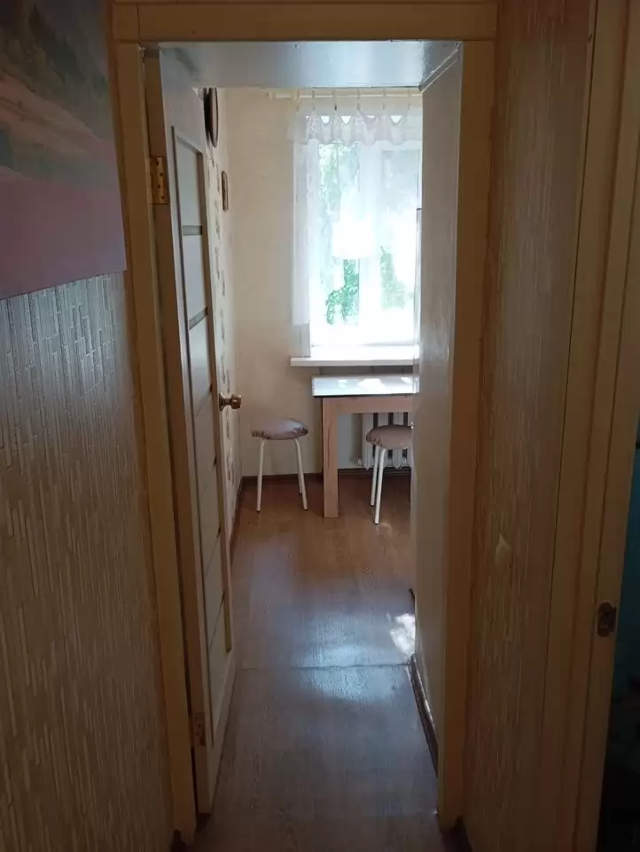 4398190-9
