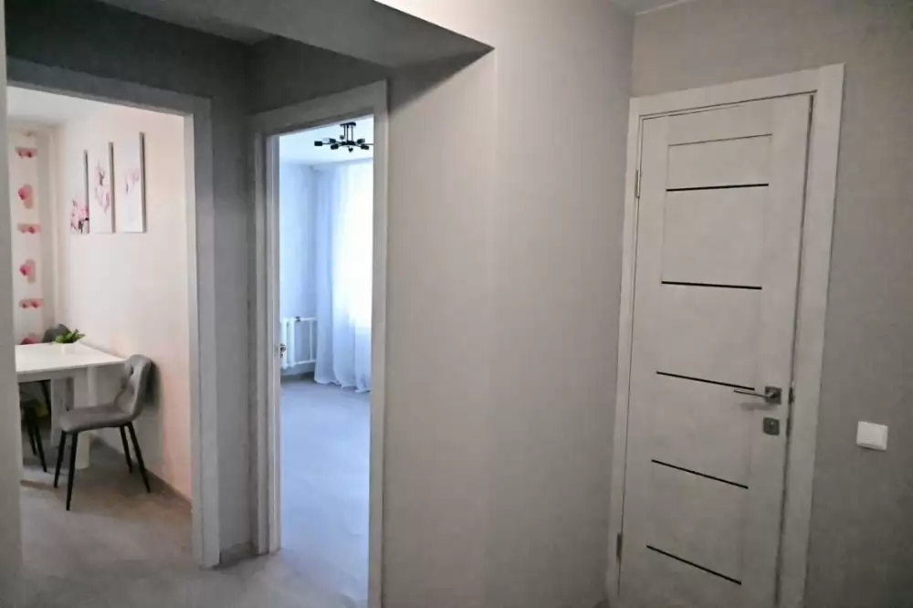 4443132-9