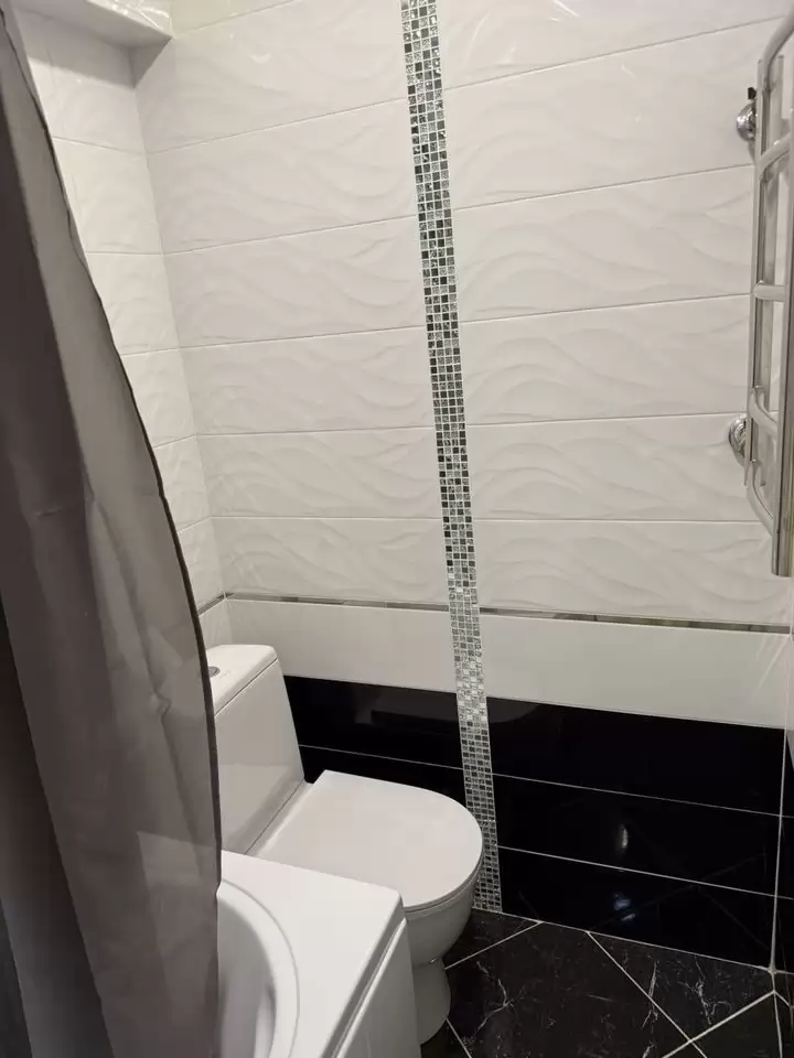 4472744-9
