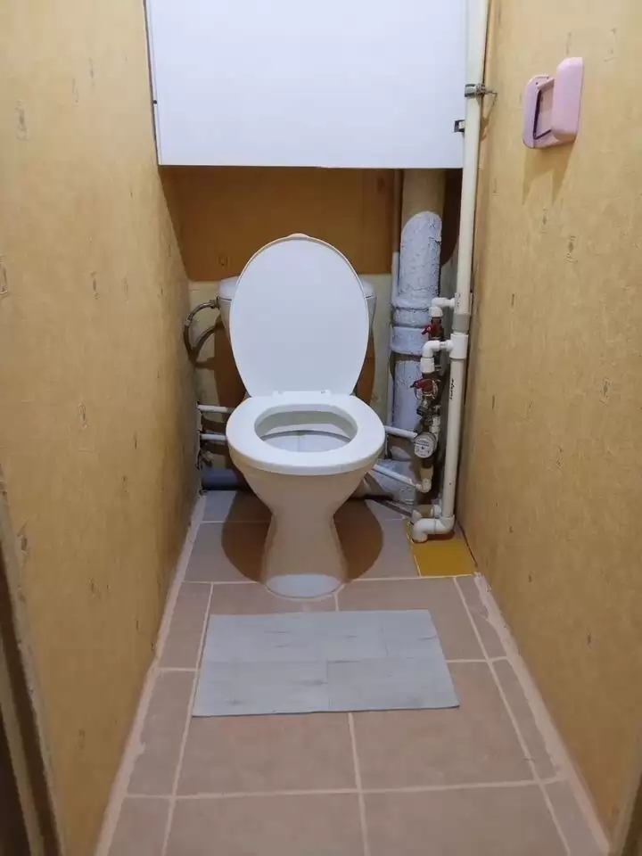 4473594-9