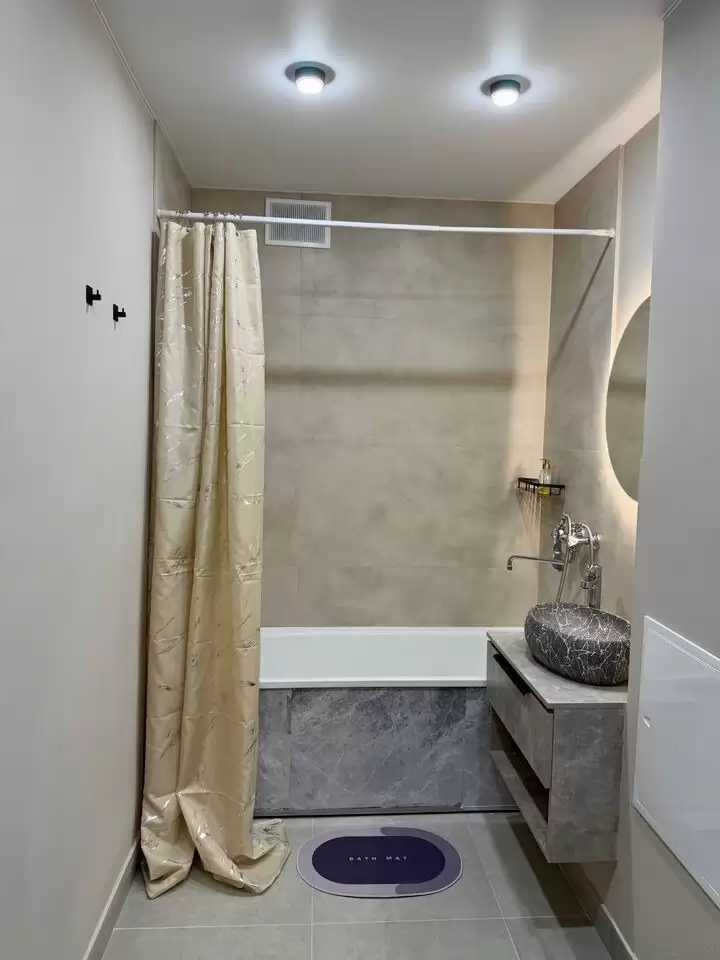 4477391-8