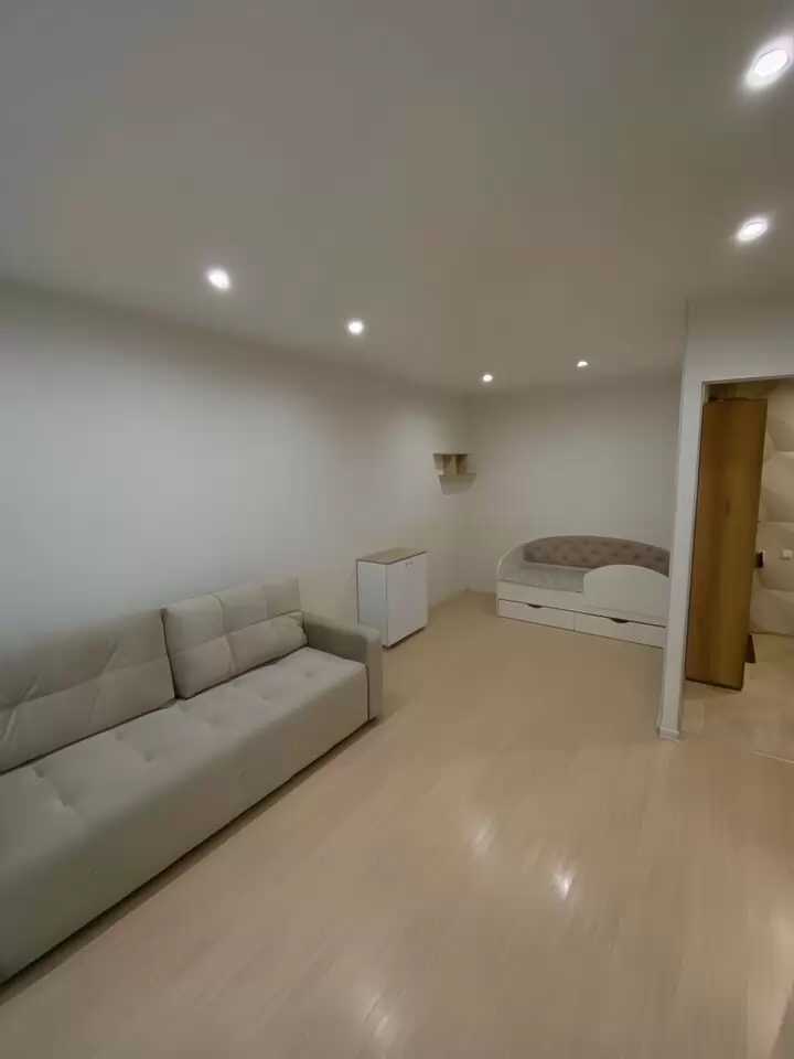 4479034-3