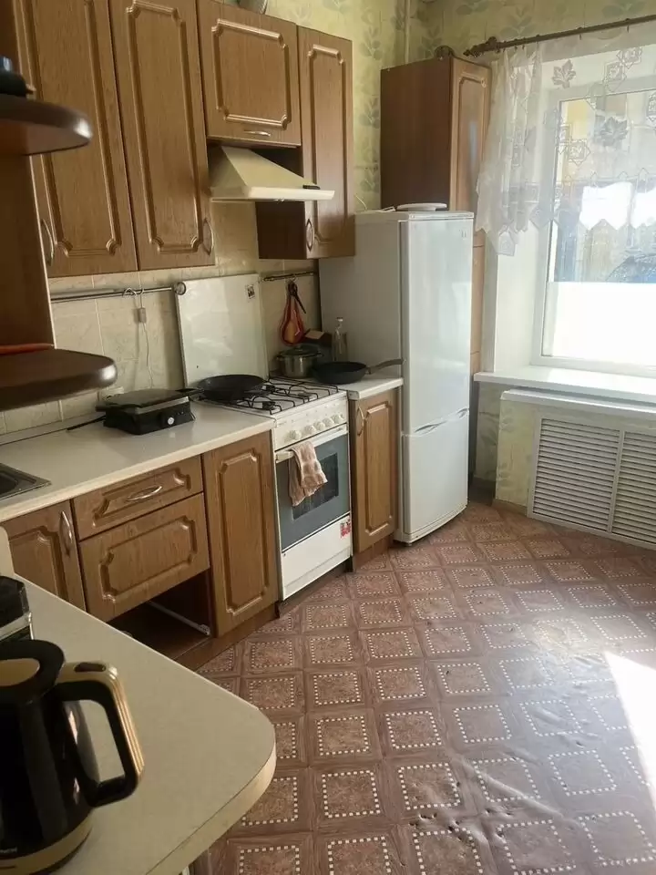 4482669-8