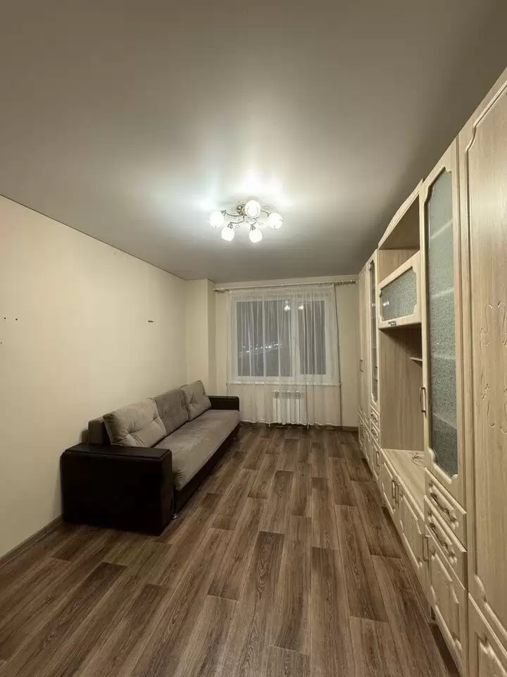 4487251-8