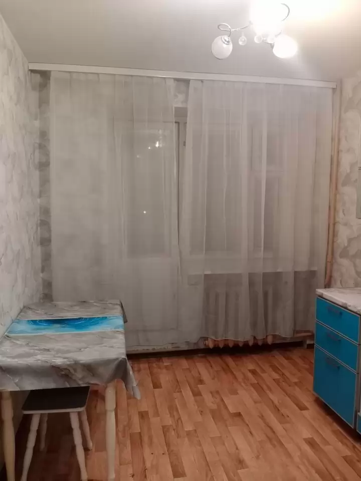 4638492-3