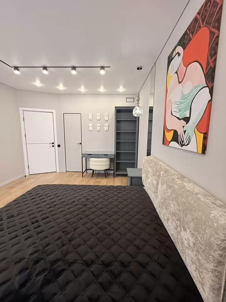 4498820-4