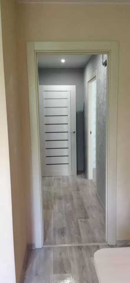 4528857-8