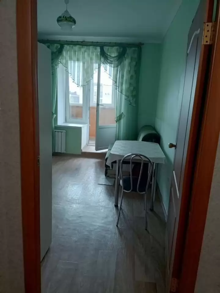 4534457-8