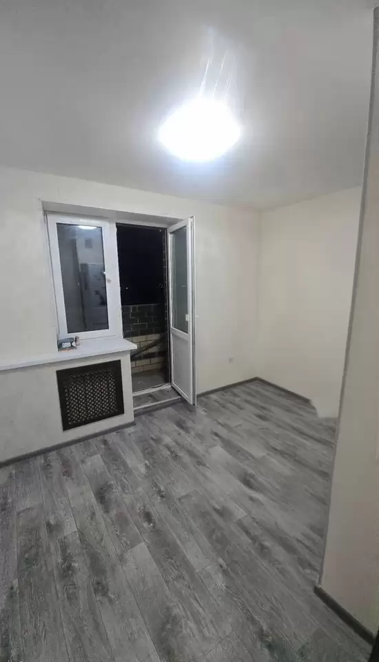 4576891-9