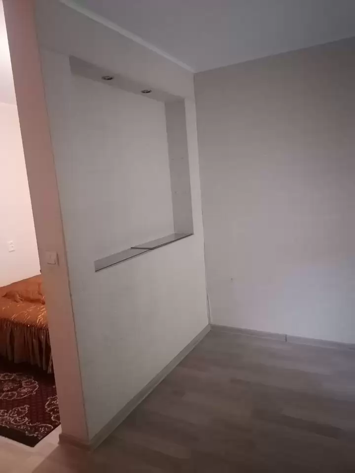 4579937-7