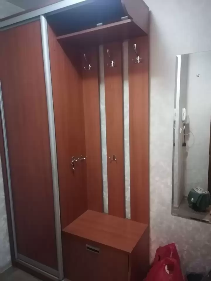 4579937-10