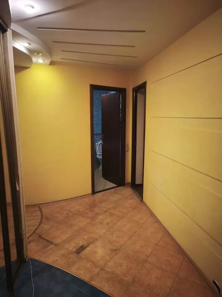4638538-9